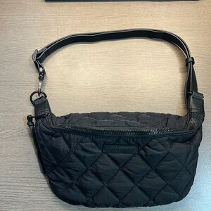 Poppy and Peonies - QUILTED LARGE SIDEKICK BLACK